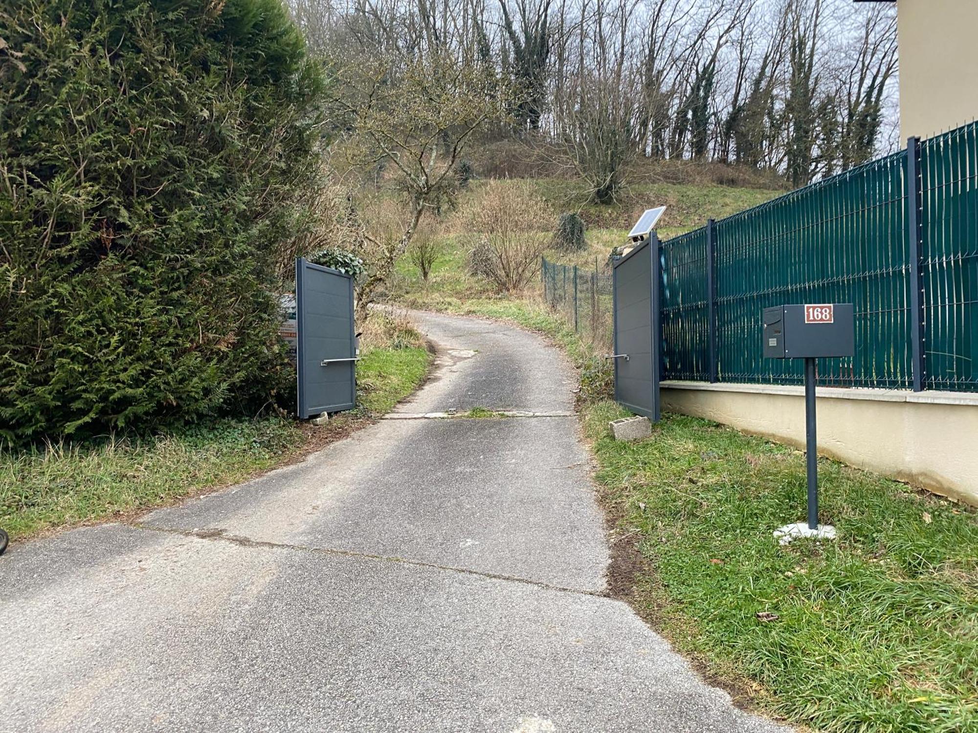 T3 Des Ecorchats Montluel Bagian luar foto